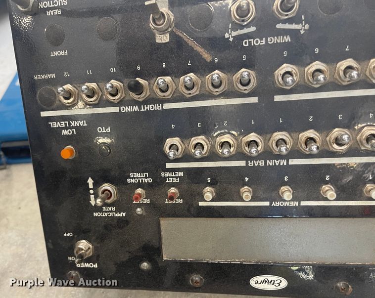 image for item JF9030 Etnyre Black-Topper  oil distributor bed