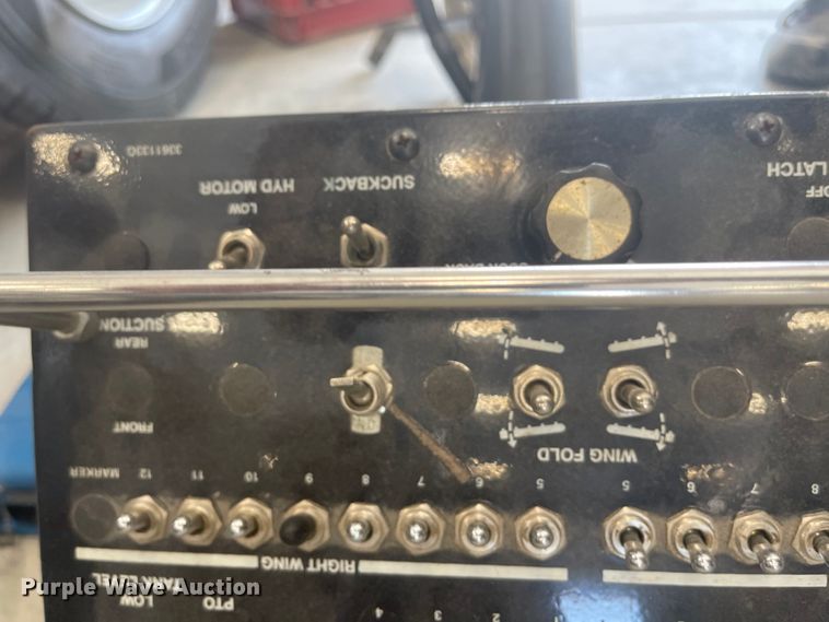 image for item JF9030 Etnyre Black-Topper  oil distributor bed