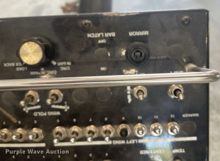 image for item JF9030 Etnyre Black-Topper  oil distributor bed