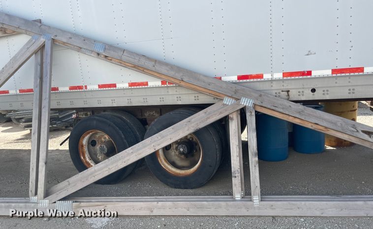 image for item JF9031 (3) wood trusses