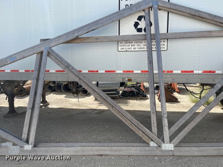 image for item JF9031 (3) wood trusses