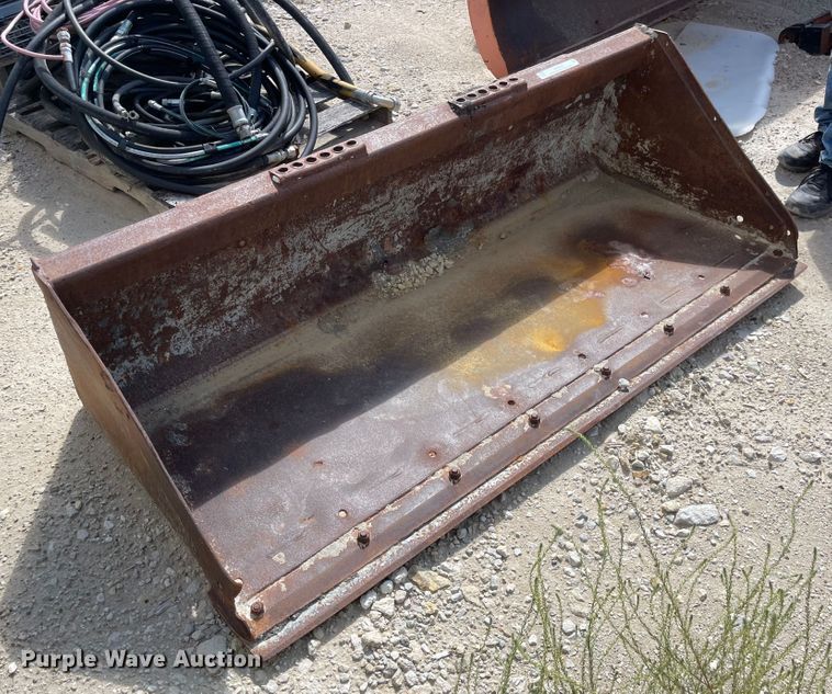 image for item JF9032 Bobcat  skid steer bucket