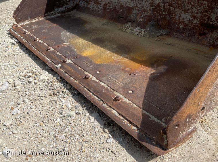 image for item JF9032 Bobcat  skid steer bucket