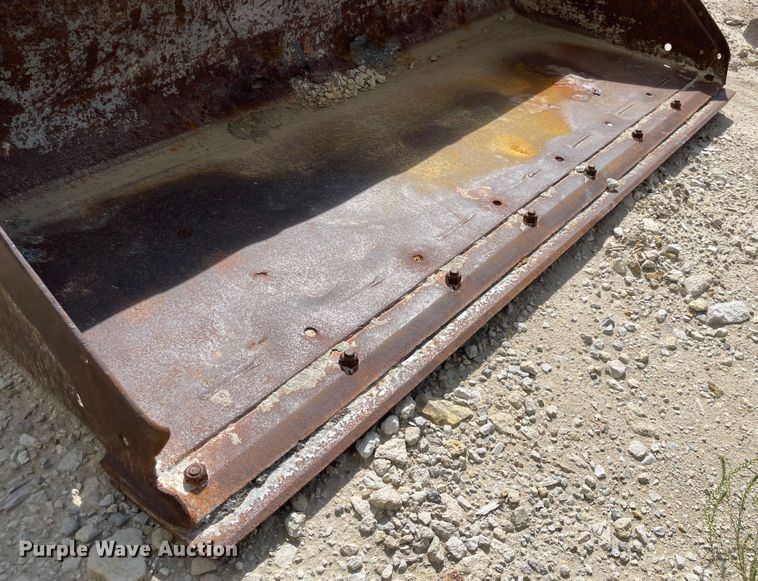 image for item JF9032 Bobcat  skid steer bucket