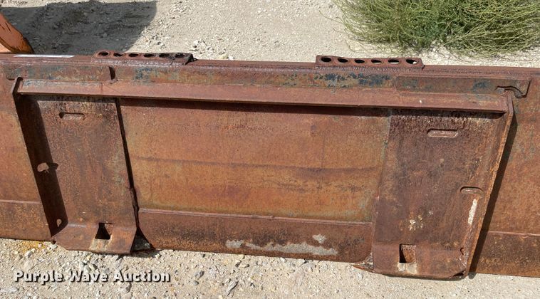 image for item JF9032 Bobcat  skid steer bucket