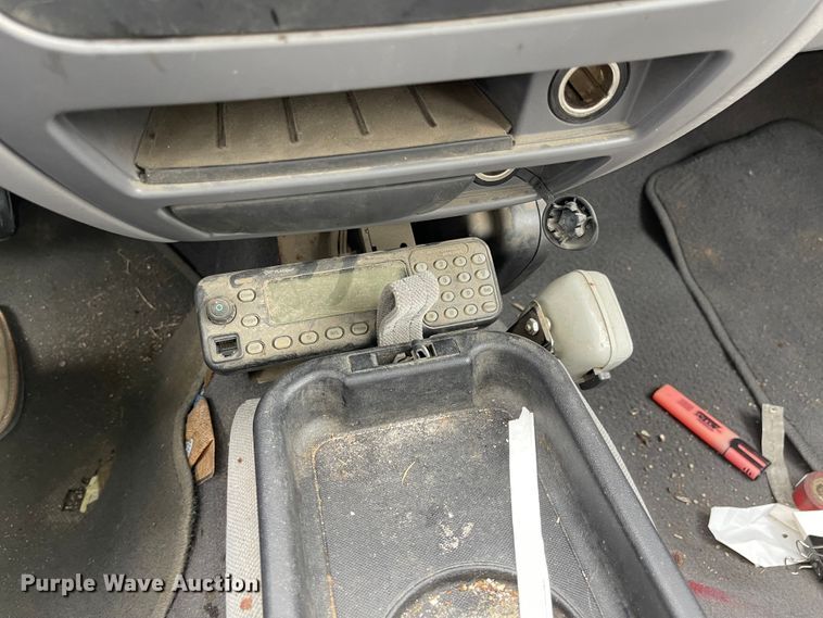 image for item JF9058 2004 Ford Taurus