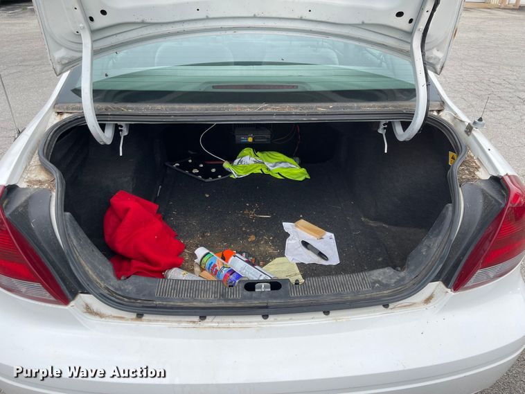 image for item JF9058 2004 Ford Taurus