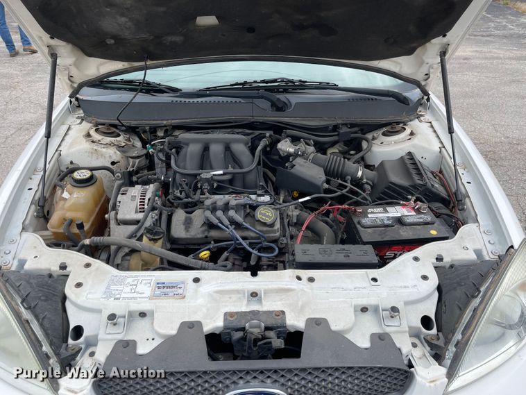 image for item JF9058 2004 Ford Taurus