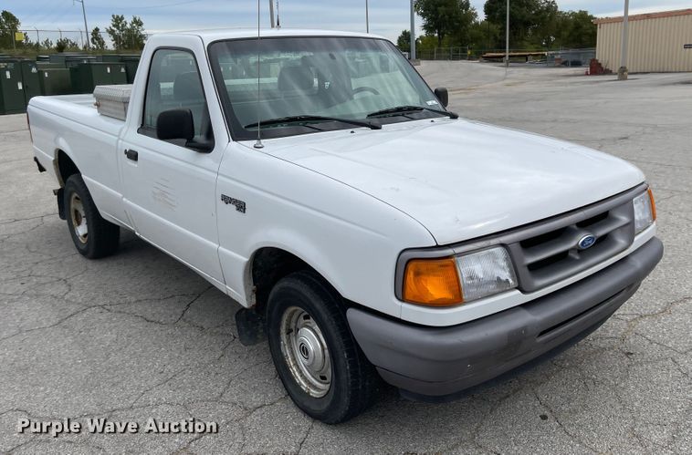 image for item JF9064 1995 Ford Ranger XL  pickup truck