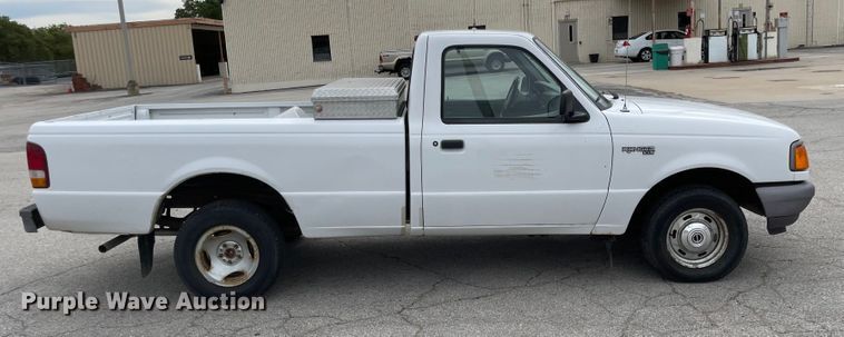 image for item JF9064 1995 Ford Ranger XL  pickup truck