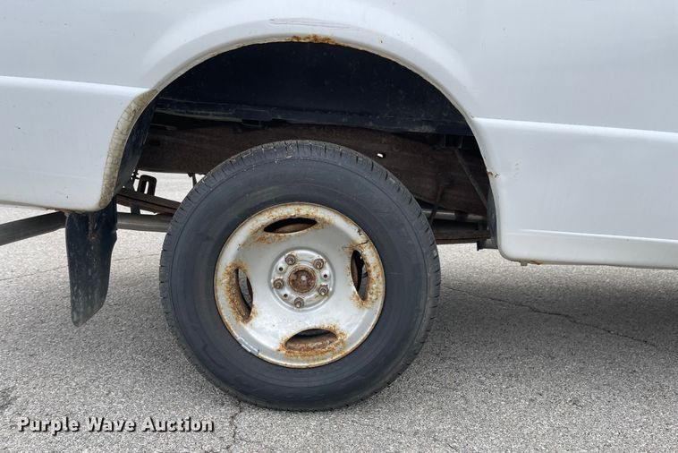 image for item JF9064 1995 Ford Ranger XL  pickup truck