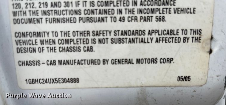 image for item JF9066 2005 Chevrolet Silverado 2500HD  utility bed pickup truck