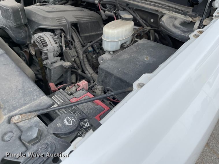 image for item JF9067 2013 Chevrolet Silverado 2500HD  utility bed pickup truck