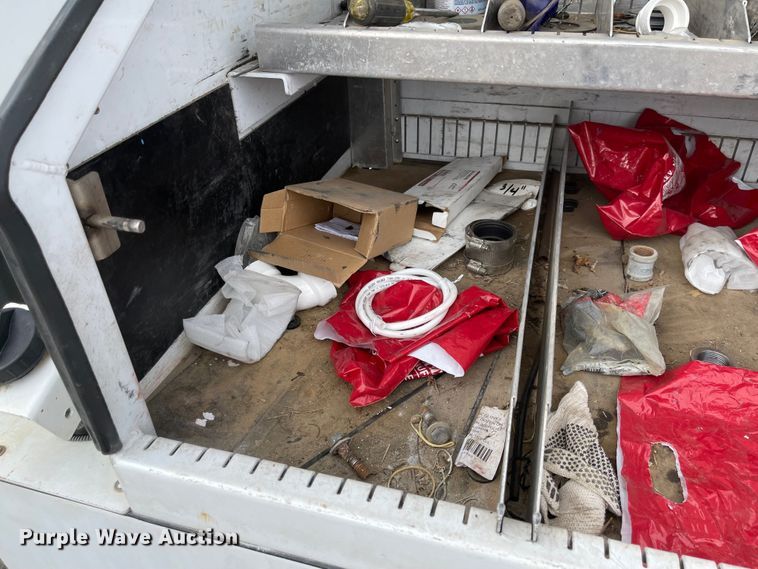 image for item JF9067 2013 Chevrolet Silverado 2500HD  utility bed pickup truck