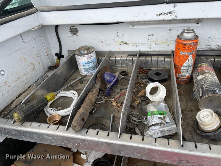 image for item JF9067 2013 Chevrolet Silverado 2500HD  utility bed pickup truck