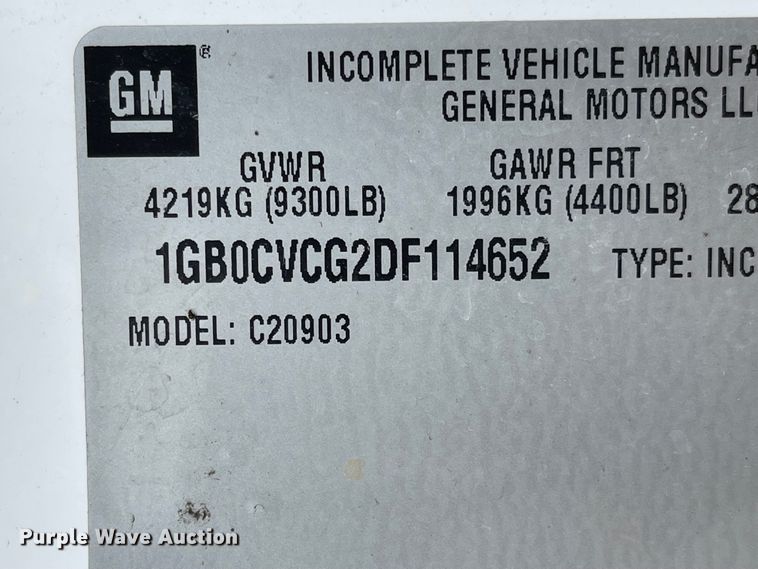 image for item JF9067 2013 Chevrolet Silverado 2500HD  utility bed pickup truck