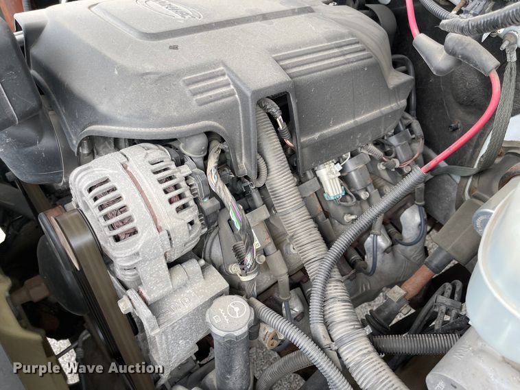 image for item JF9068 2013 Chevrolet Silverado 2500HD  utility bed pickup truck