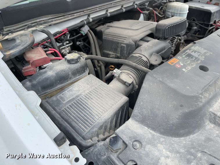 image for item JF9068 2013 Chevrolet Silverado 2500HD  utility bed pickup truck