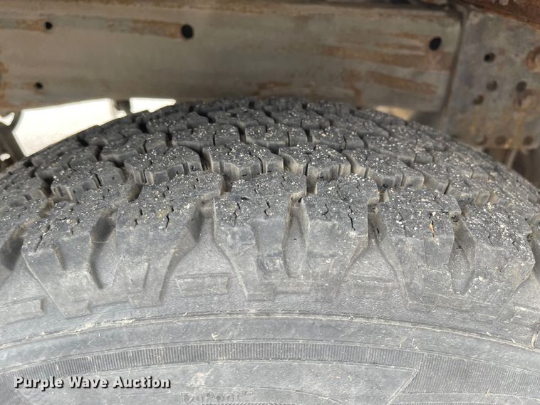 image for item JF9068 2013 Chevrolet Silverado 2500HD  utility bed pickup truck