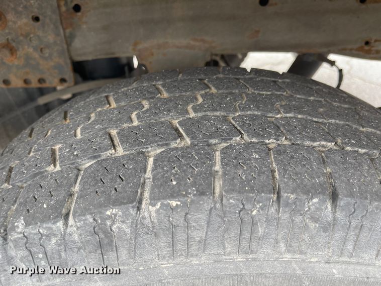 image for item JF9068 2013 Chevrolet Silverado 2500HD  utility bed pickup truck