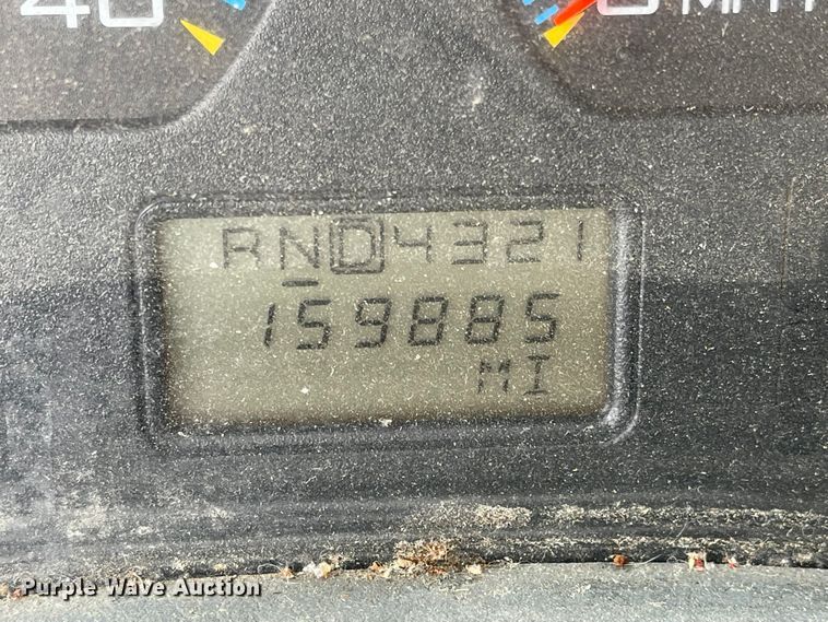 image for item JF9074 2004 International 4400  bucket truck