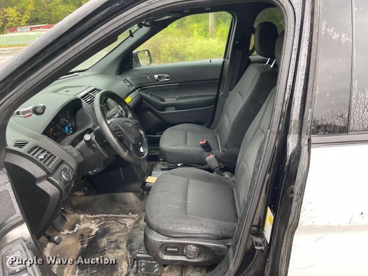 image for item JF9082 2017 Ford Explorer Police Interceptor  SUV