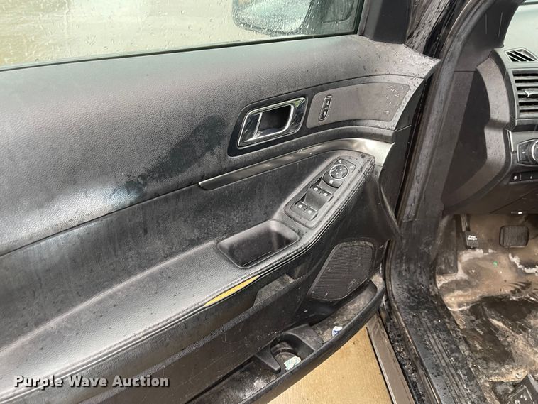 image for item JF9082 2017 Ford Explorer Police Interceptor  SUV