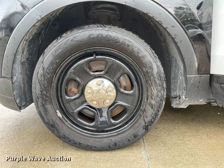 image for item JF9084 2017 Ford Explorer Police Interceptor  SUV