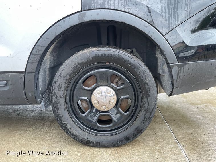 image for item JF9084 2017 Ford Explorer Police Interceptor  SUV