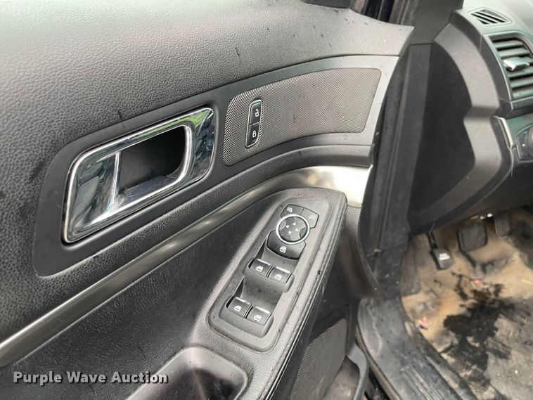 image for item JF9090 2017 Ford Explorer Police Interceptor  SUV