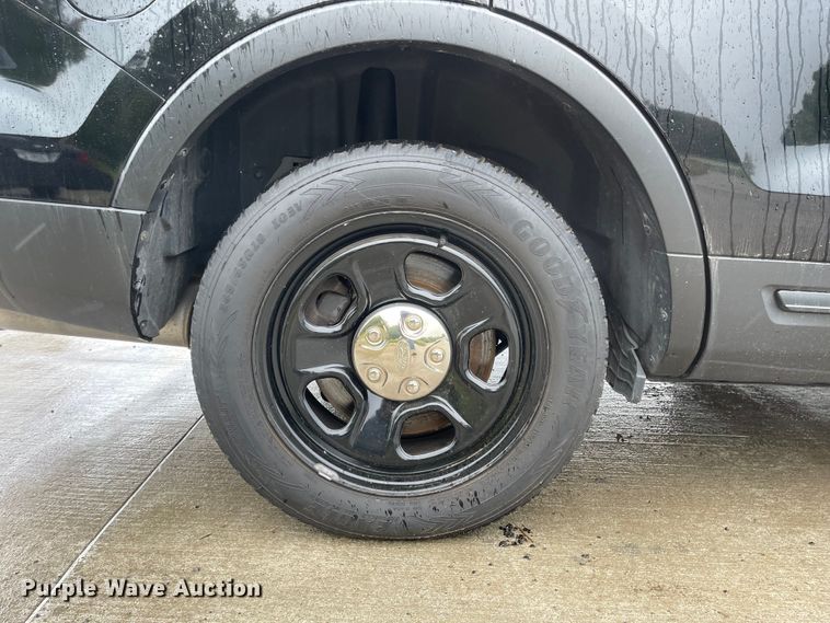 image for item JF9090 2017 Ford Explorer Police Interceptor  SUV