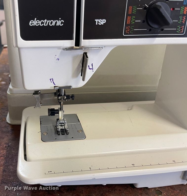 image for item JF9099 (5) sewing machines