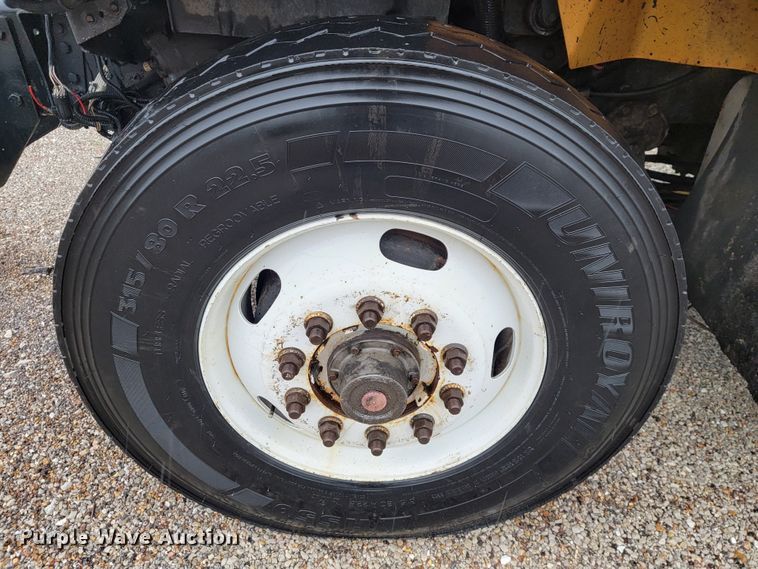 image for item JL9642 2010 International WorkStar 7500  dump truck