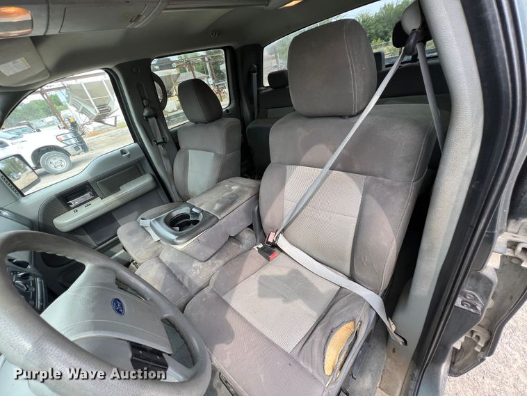 image for item JX9272 2004 Ford F150  SuperCrew pickup truck