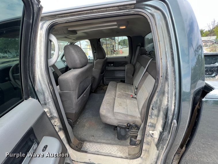 image for item JX9272 2004 Ford F150  SuperCrew pickup truck