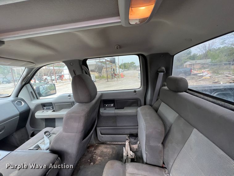 image for item JX9272 2004 Ford F150  SuperCrew pickup truck