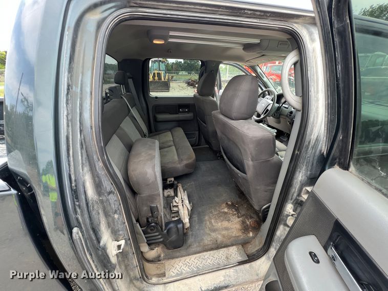 image for item JX9272 2004 Ford F150  SuperCrew pickup truck