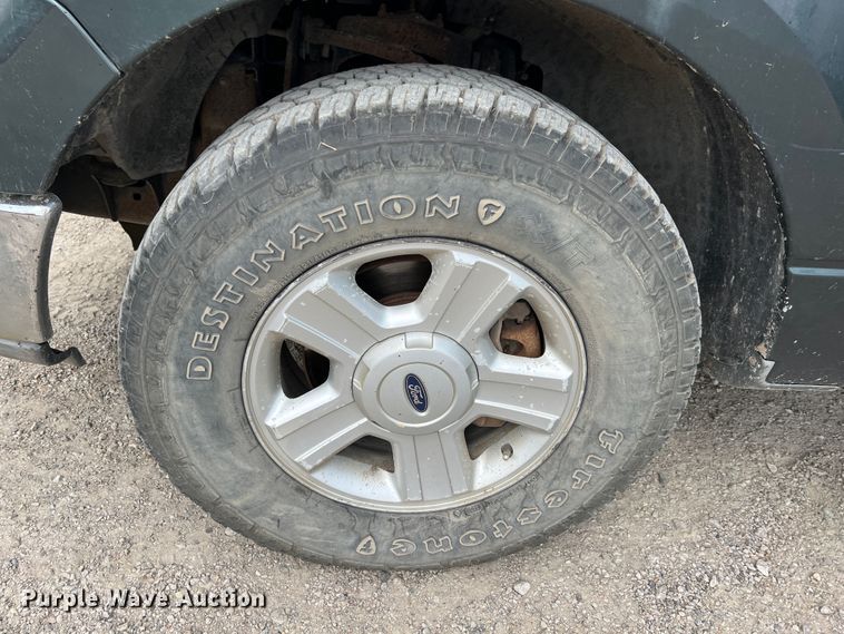 image for item JX9272 2004 Ford F150  SuperCrew pickup truck