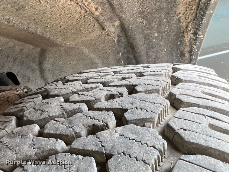 image for item JX9272 2004 Ford F150  SuperCrew pickup truck