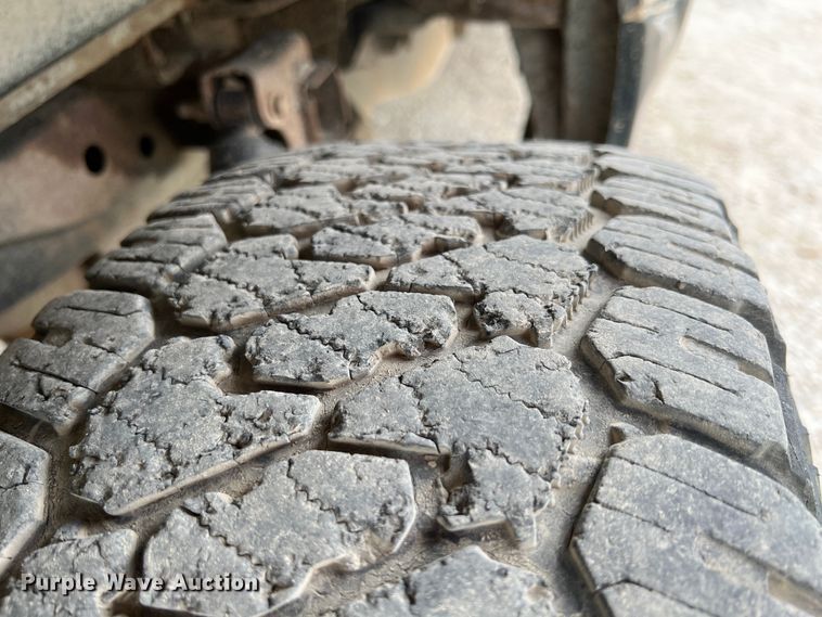 image for item JX9272 2004 Ford F150  SuperCrew pickup truck