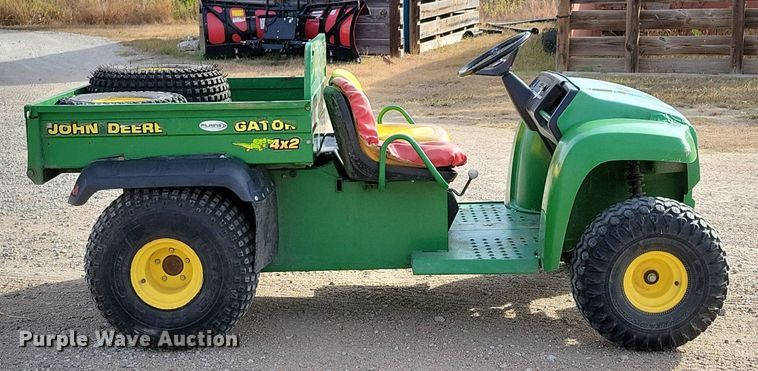 image for item JZ9107 John Deere Gator 4x2  utility vehicle