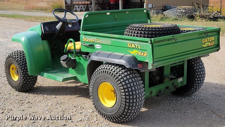 image for item JZ9107 John Deere Gator 4x2  utility vehicle