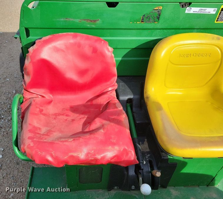 image for item JZ9107 John Deere Gator 4x2  utility vehicle