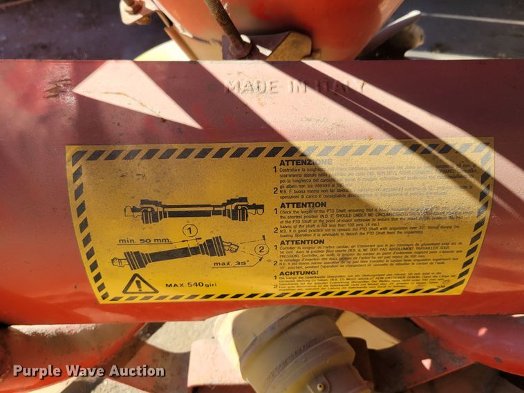 image for item JZ9118 Farm & Country 500  spreader