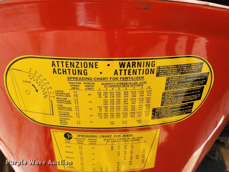 image for item JZ9118 Farm & Country 500  spreader