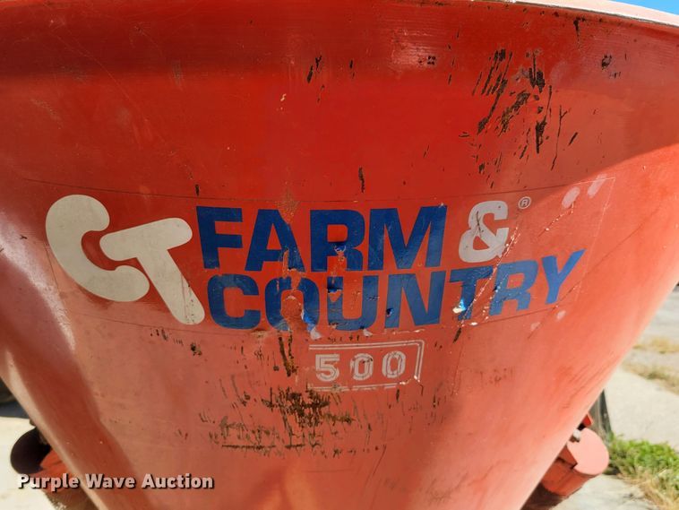 image for item JZ9118 Farm & Country 500  spreader