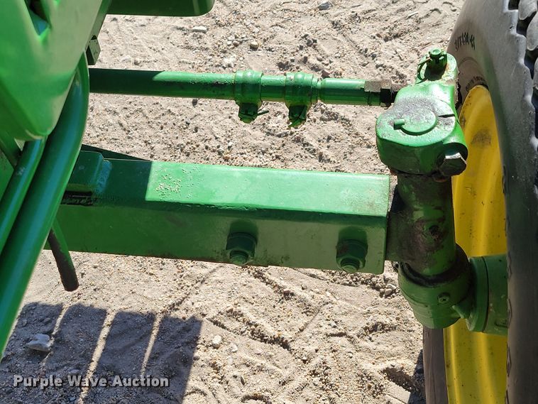 image for item JZ9119 1980 John Deere 950  tractor