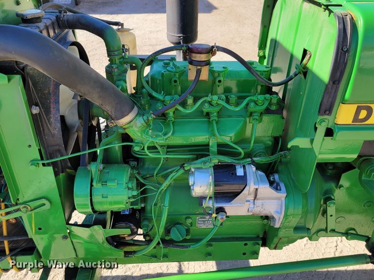 image for item JZ9119 1980 John Deere 950  tractor