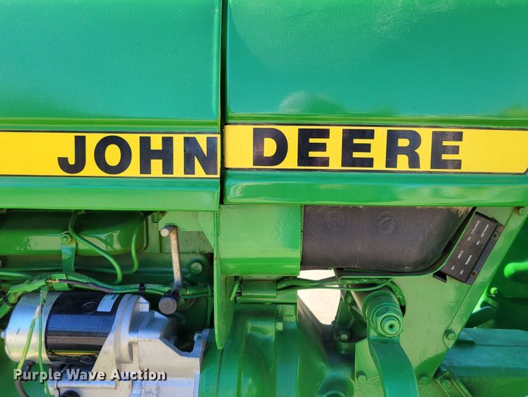 image for item JZ9119 1980 John Deere 950  tractor
