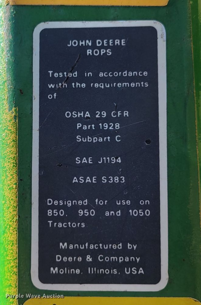 image for item JZ9119 1980 John Deere 950  tractor